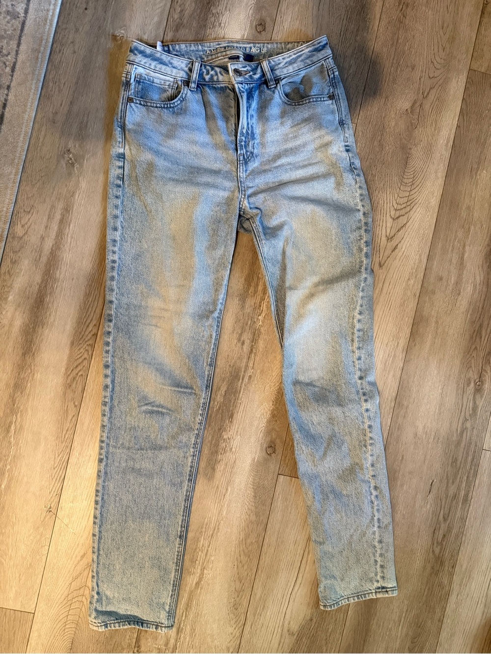 American Eagle Mom Jeans Size 6 X-long